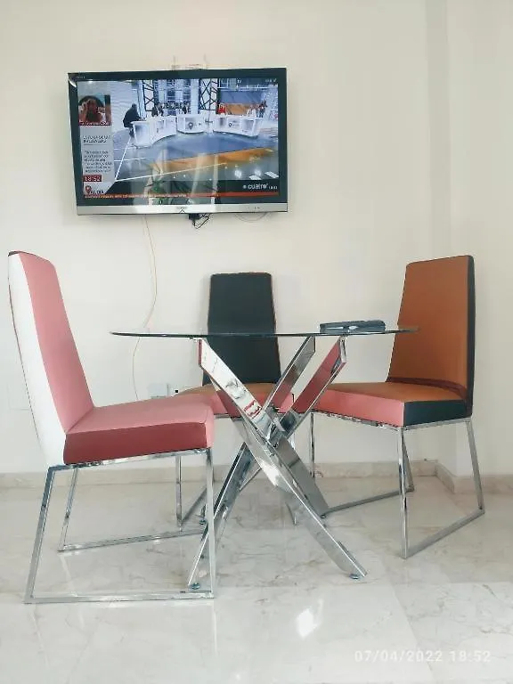 Larios Centro Triniad Suites Málaga Apartamento
